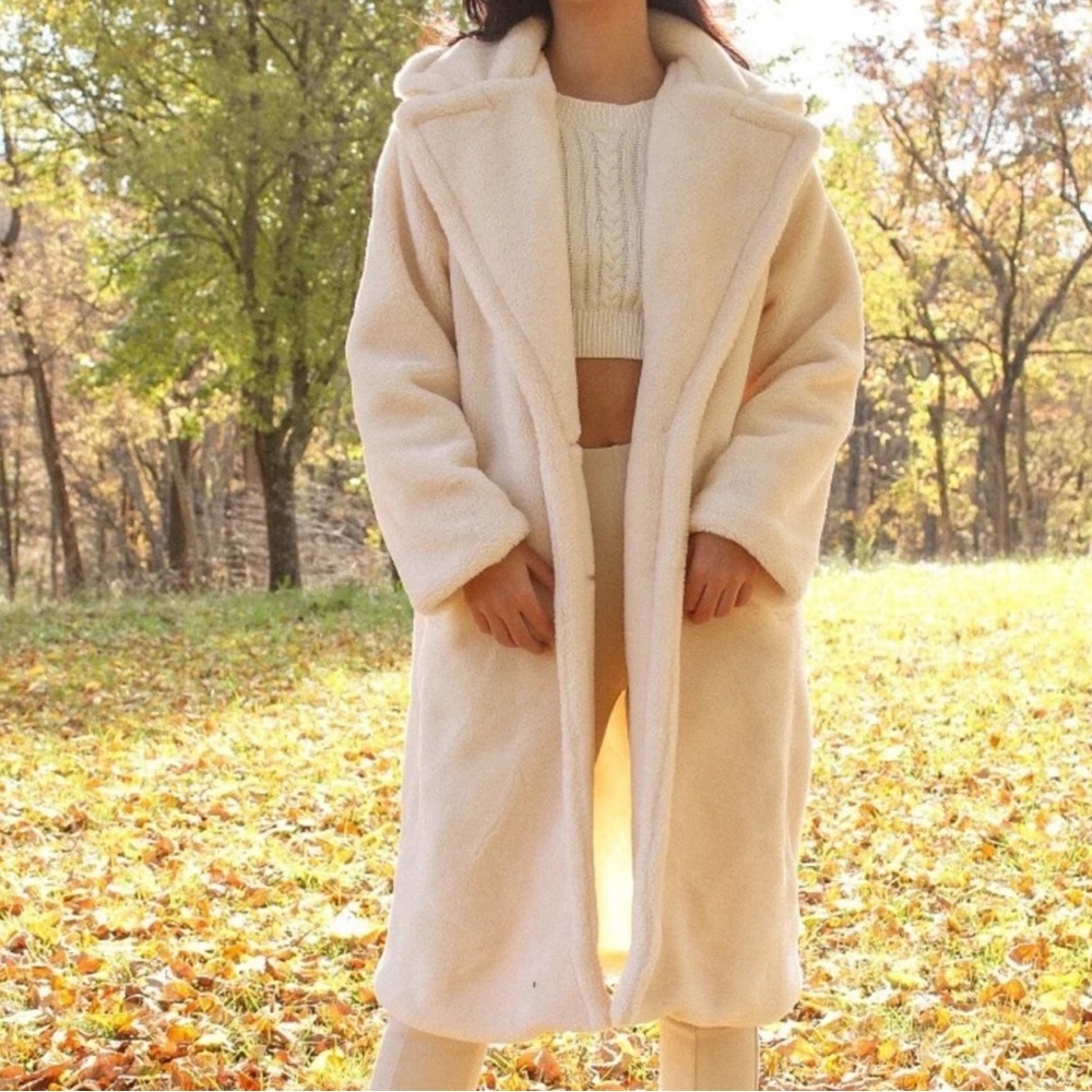 Halston Heritage Cream Teddy Hooded Long Coat